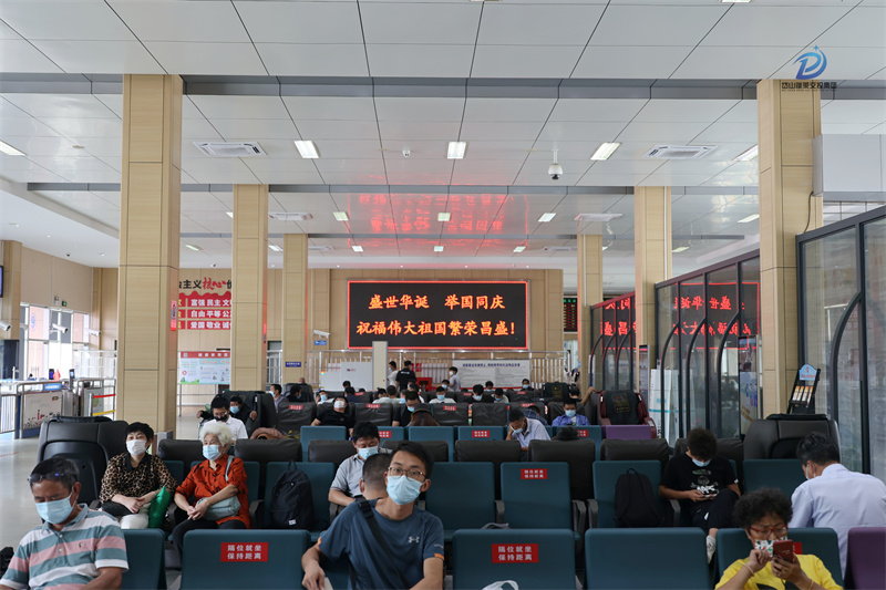 10.8  岱山交投汽運圓滿完成國慶道路旅客運輸任務(wù)4.jpg